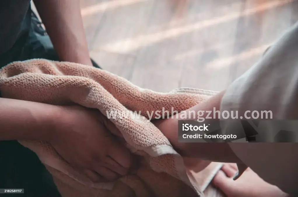 桑拿房中的健康饮品